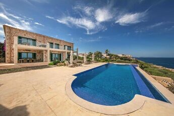 large villa with sea views Mallorca East